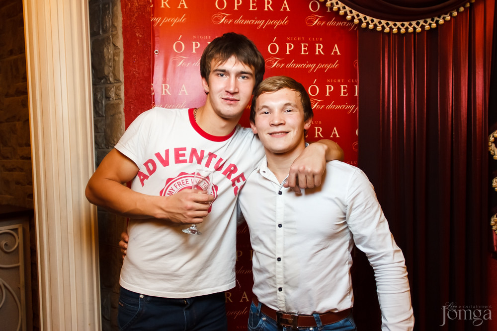 Фотография с ЧАК-ЧАК PARTY в Опера