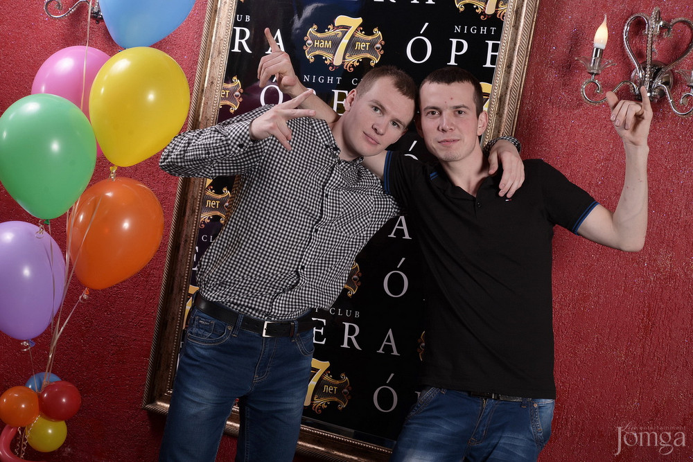 Фотография с Нам 7 лет! в Опера