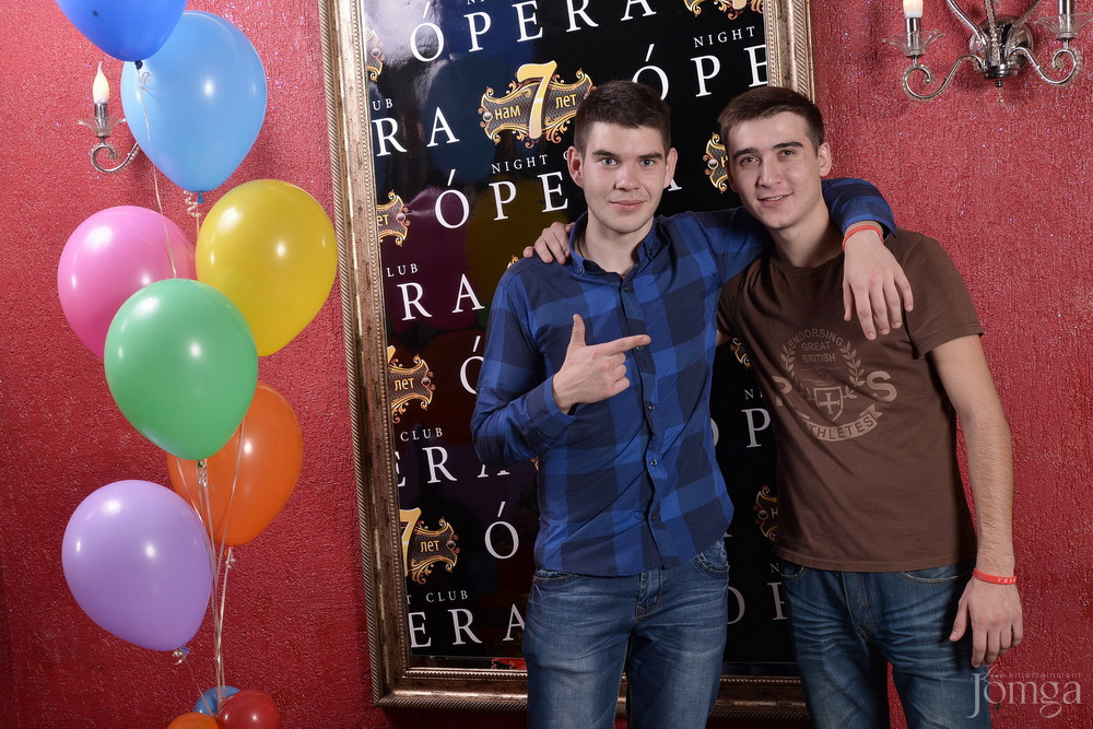 Фотография с Нам 7 лет! в Опера