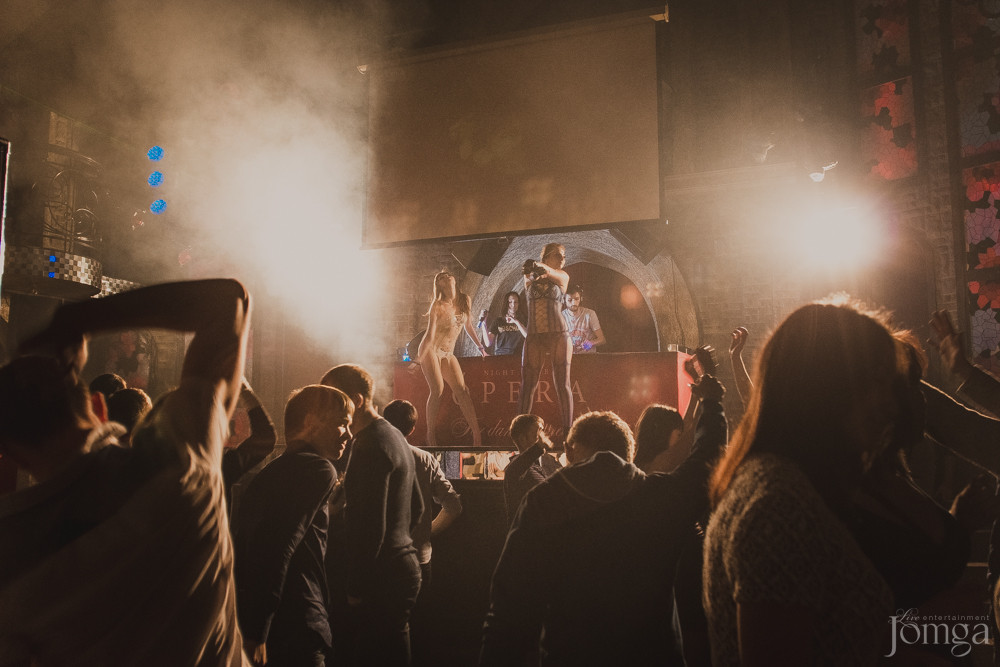 Фотография с ОЧЕНЬ ЯRКАЯ ОСЕНЬ в Опера