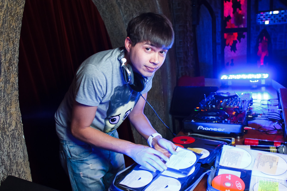 Фотография с ЧАК-ЧАК PARTY в Опера