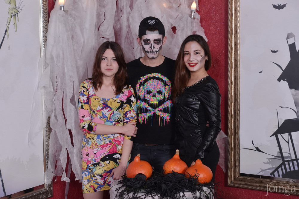 Фотография с HALLOWEEN  в Опера