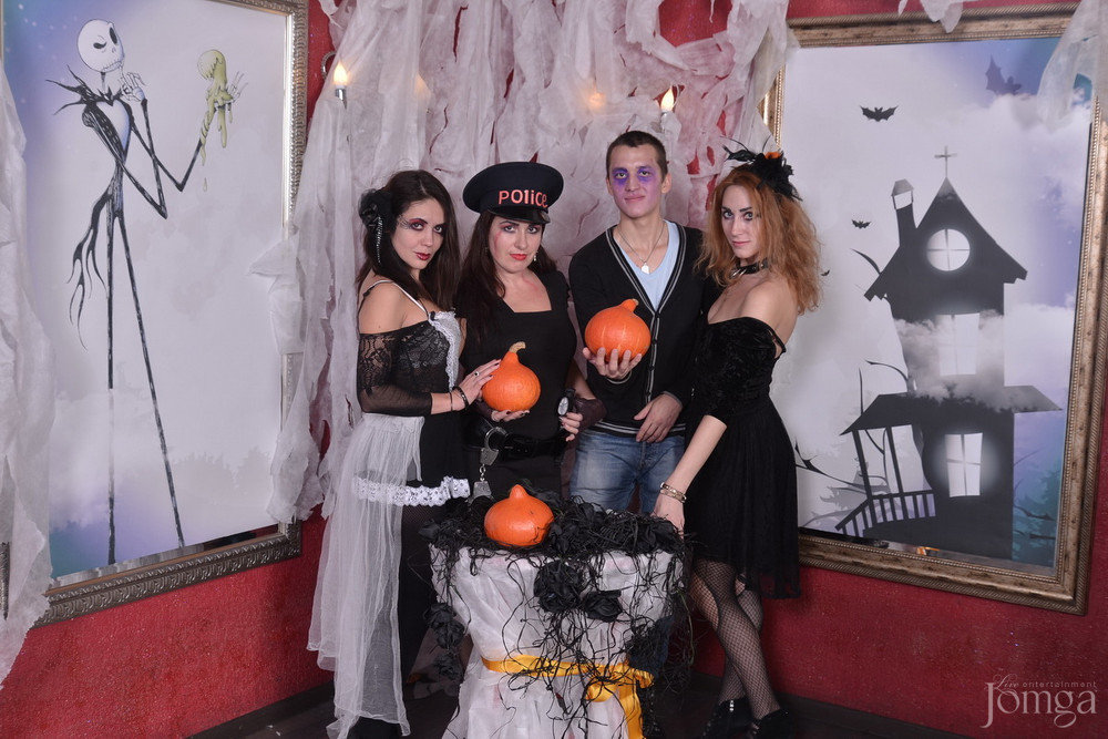 Фотография с HALLOWEEN  в Опера