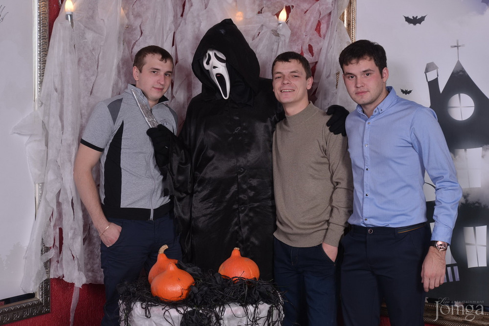 Фотография с HALLOWEEN  в Опера