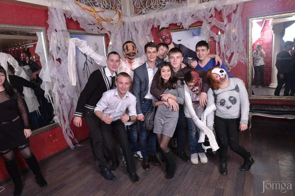 Фотография с HALLOWEEN  в Опера