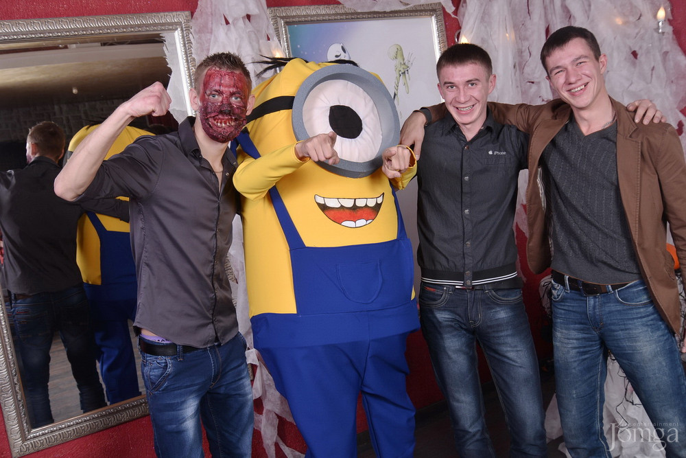 Фотография с HALLOWEEN  в Опера