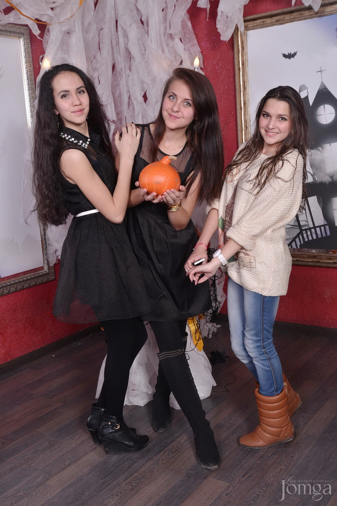 Фотография с HALLOWEEN  в Опера