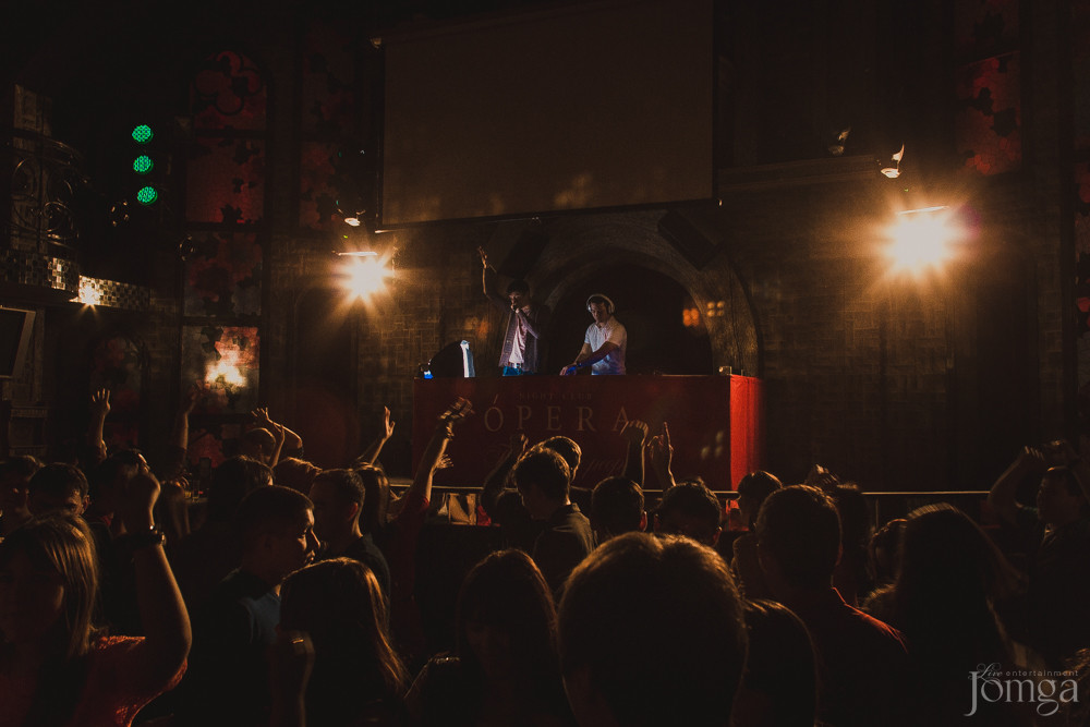 Фотография с ЧАК-ЧАК PARTY в Опера