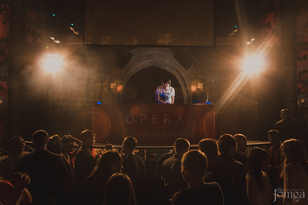 Фотография с ЧАК-ЧАК PARTY в Опера