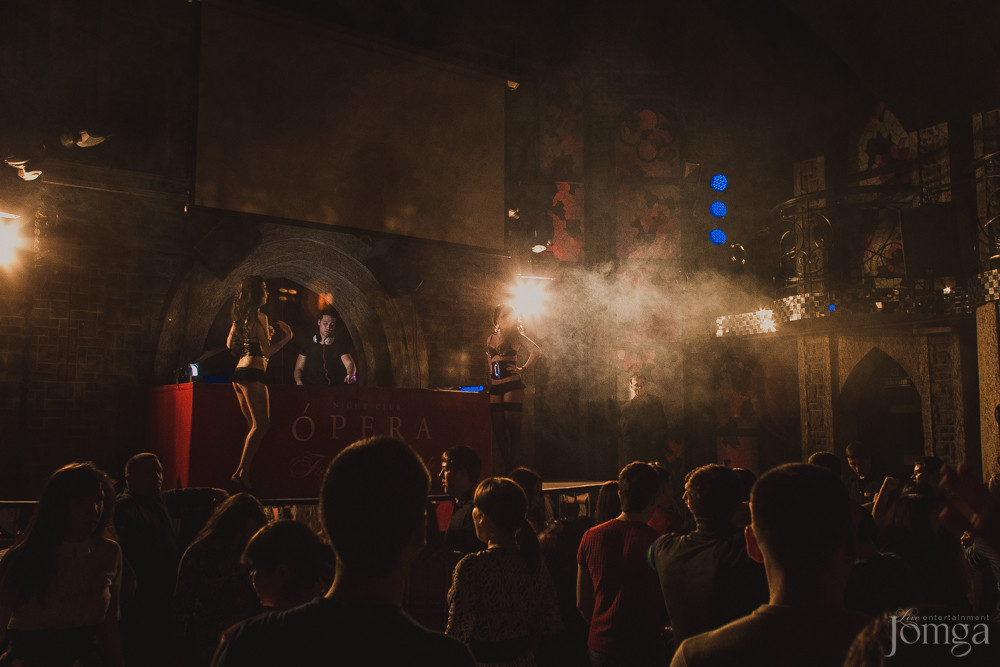 Фотография с ЧАК-ЧАК PARTY в Опера