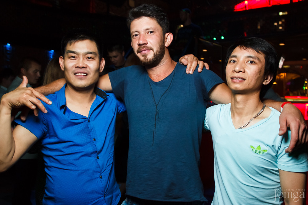 Фотография с ГОЛОДНАЯ УТКА в Опера