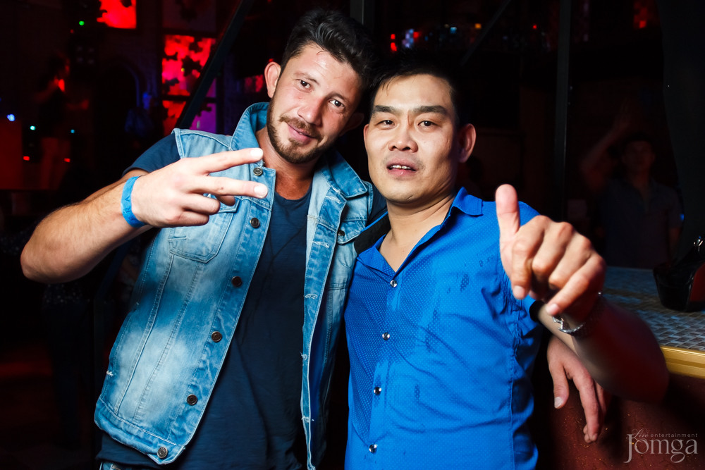 Фотография с ГОЛОДНАЯ УТКА в Опера