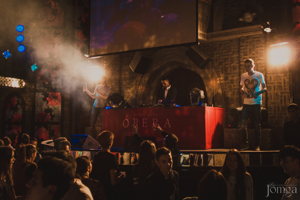 Фотография с ЧАК-ЧАК PARTY в Опера