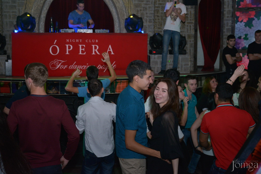 Фотография с Чак-чак party в Опера