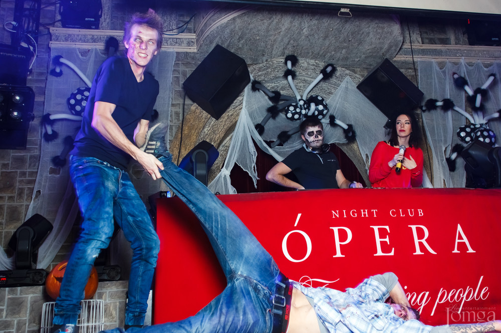 Фотография с HALLOWEEN 2015 AT OPERA CLUB в Опера