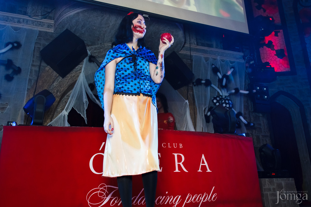 Фотография с HALLOWEEN 2015 AT OPERA CLUB в Опера