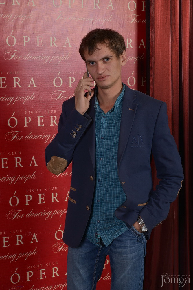 Фотография с Нам 8 лет! в Опера