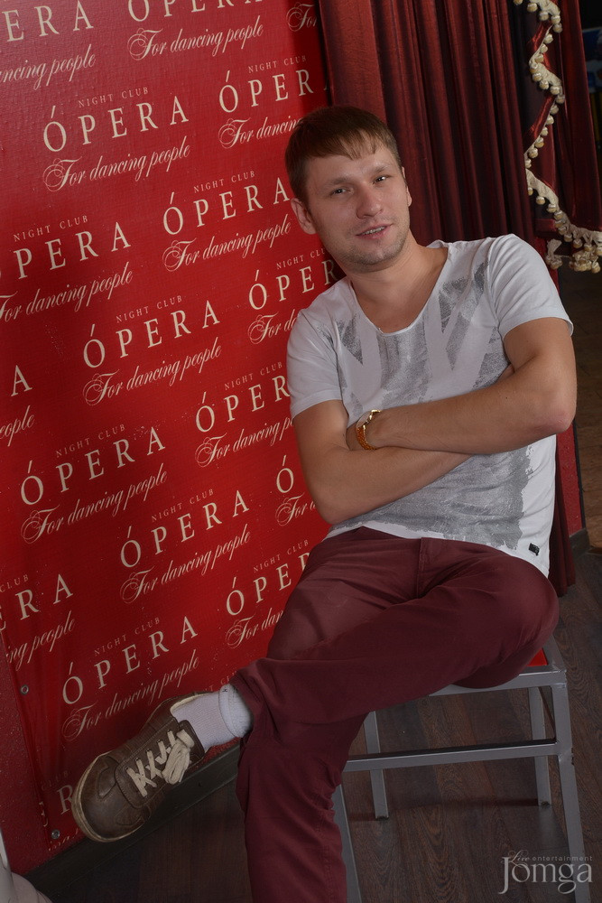 Фотография с Нам 8 лет! в Опера