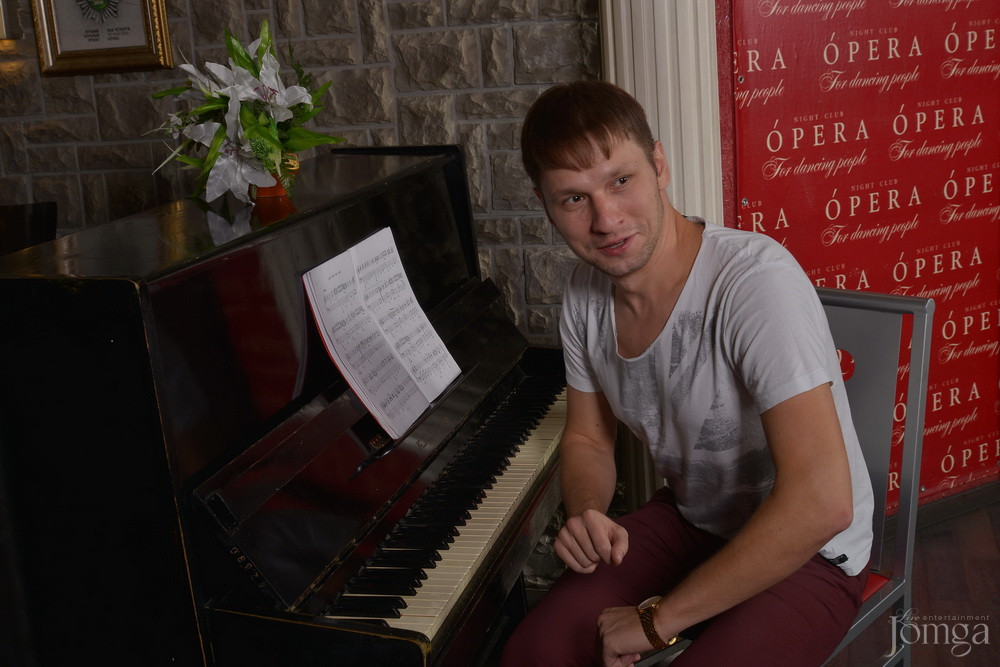 Фотография с Нам 8 лет! в Опера