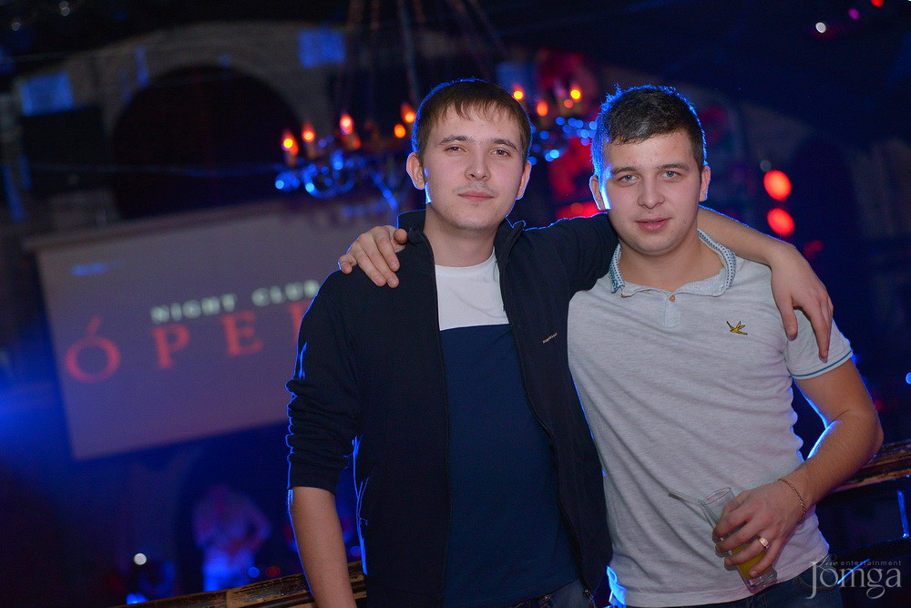 Фотография с Чак-чак Party в Опера