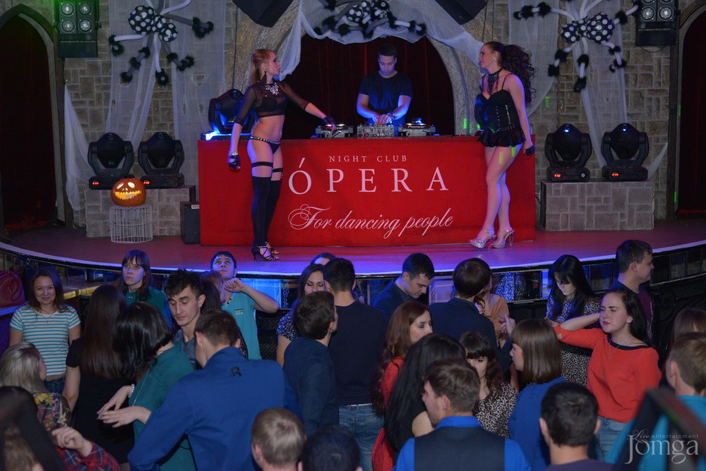 Фотография с Чак-чак Party в Опера