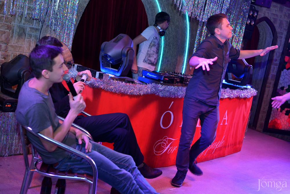 Фотография с Чак-чак party в Опера