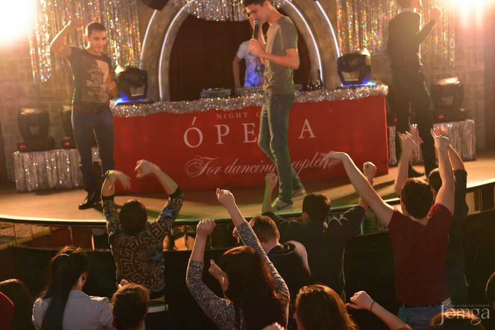 Фотография с Чак-чак party в Опера