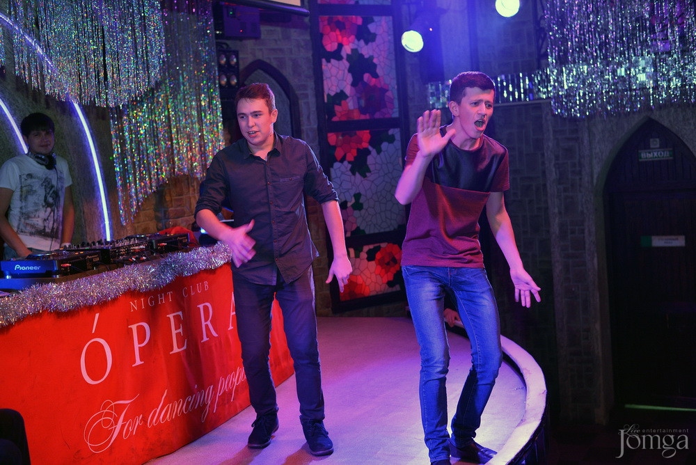 Фотография с Чак-чак party в Опера