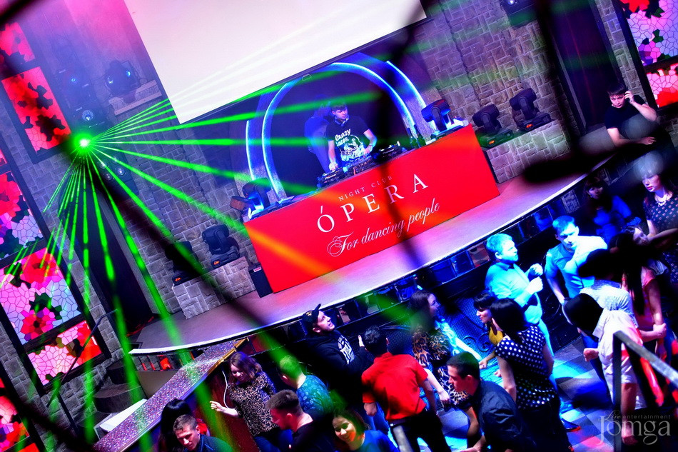 Фотография с Чак-чак Party в Опера