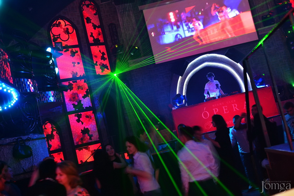 Фотография с Чак-чак Party в Опера