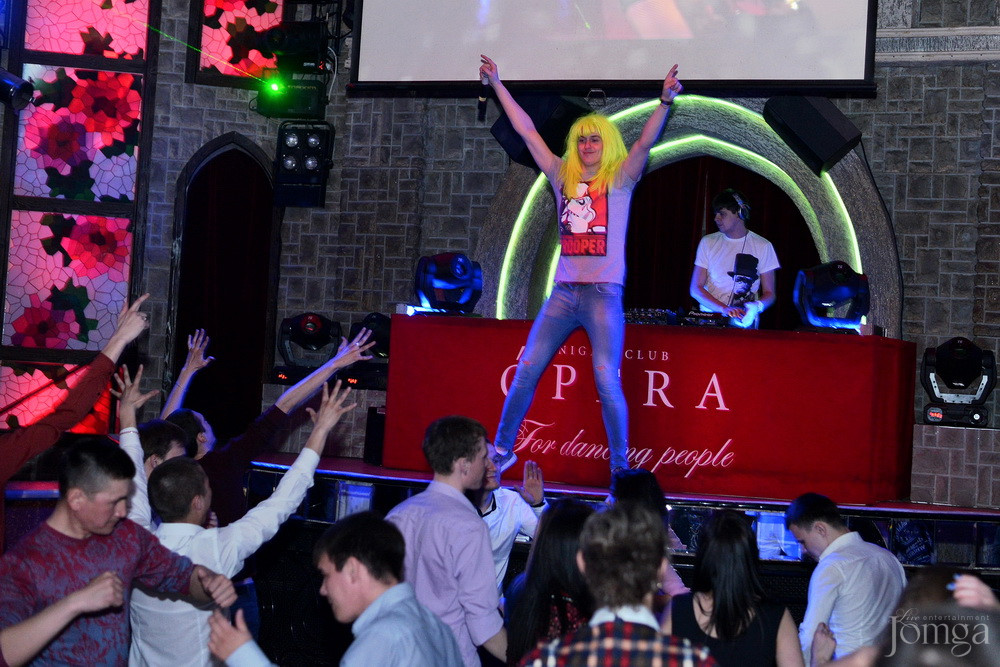 Фотография с Чак-чак Party в Опера