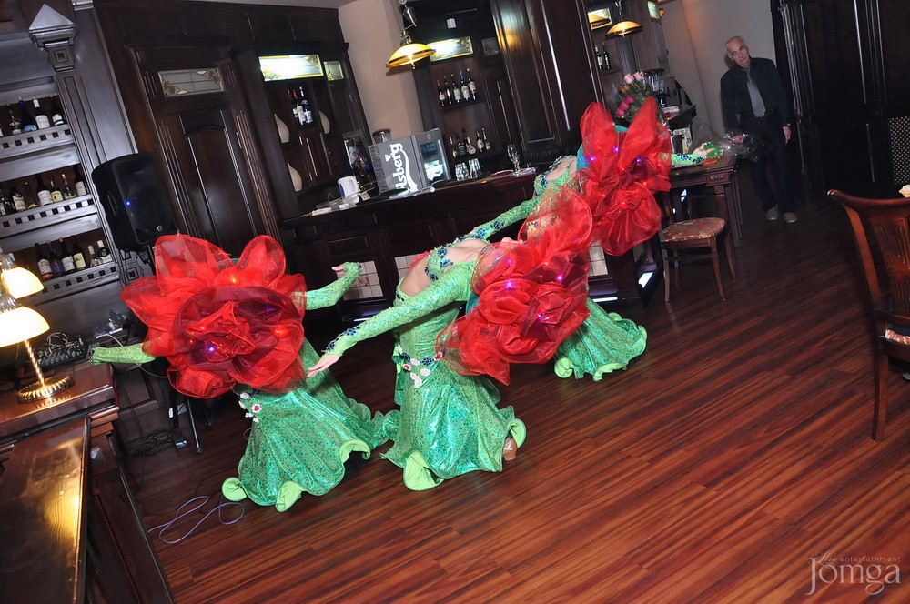 Фотография с 8 марта в Помегранат