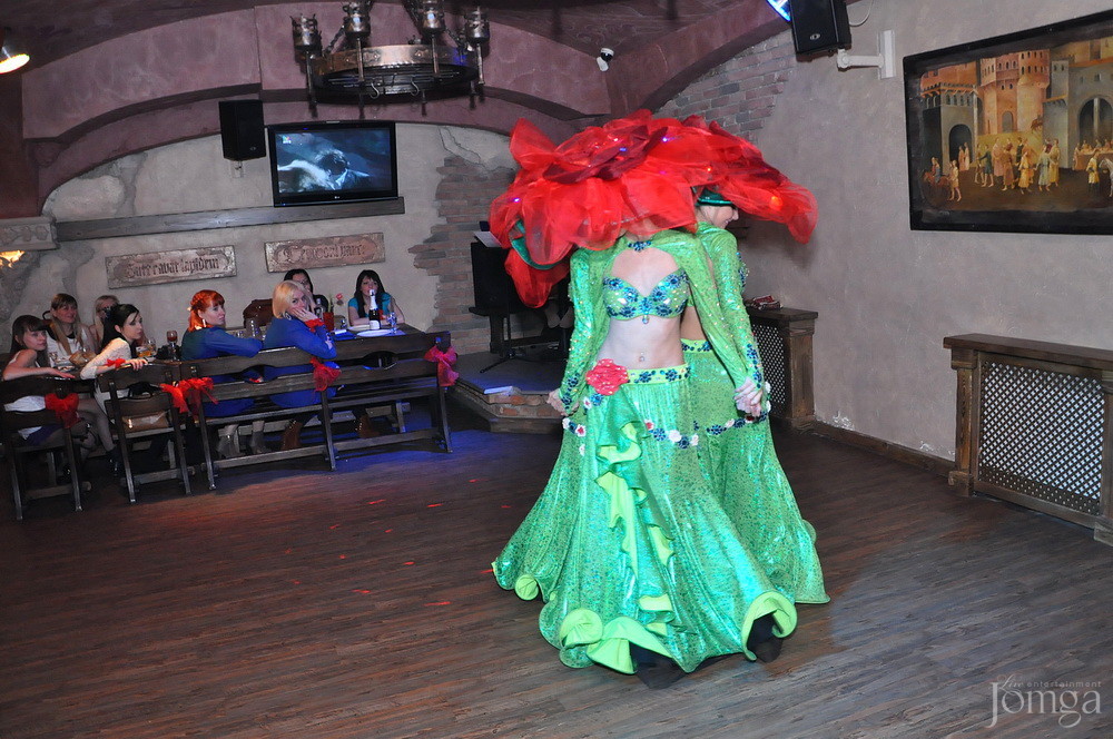 Фотография с 8 марта в Помегранат