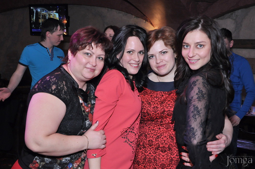 Фотография с 8 марта в Помегранат