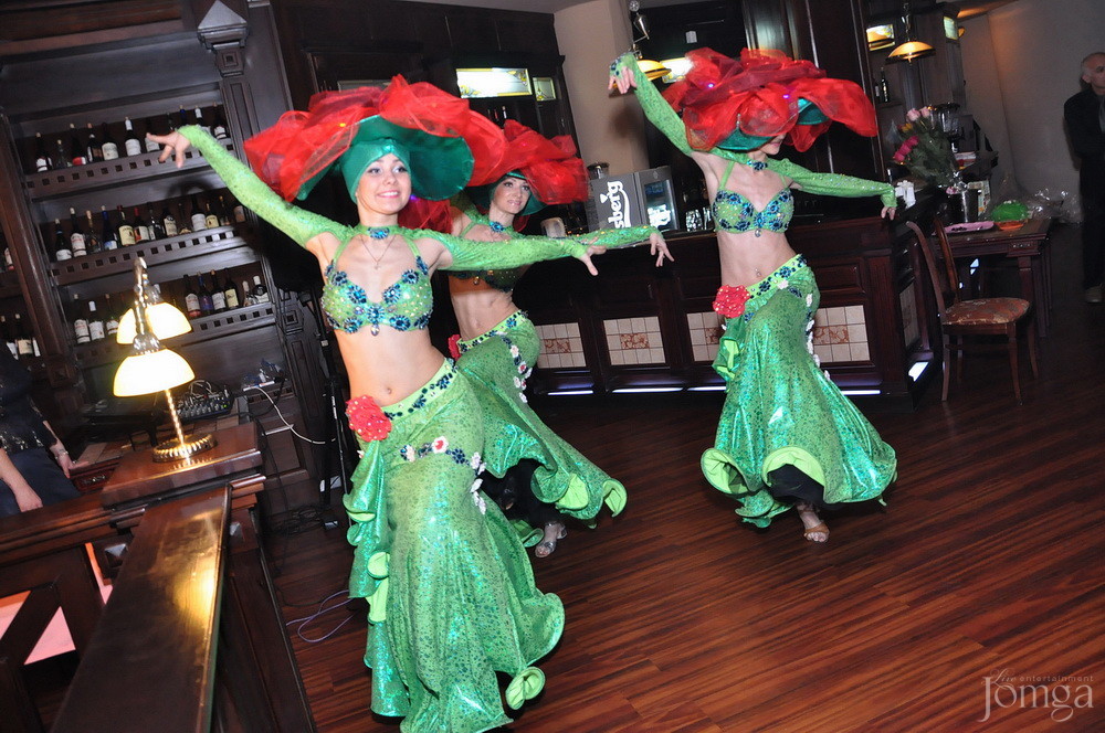 Фотография с 8 марта в Помегранат