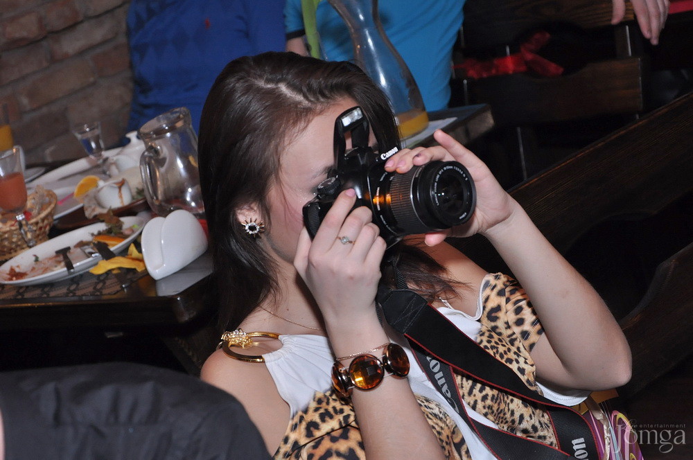 Фотография с 8 марта в Помегранат