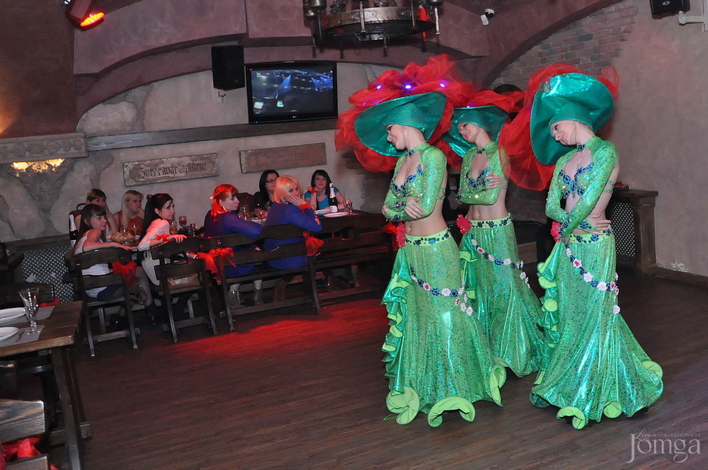 Фотография с 8 марта в Помегранат