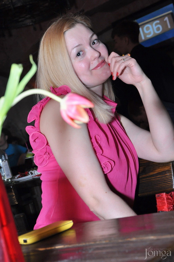 Фотография с 8 марта в Помегранат