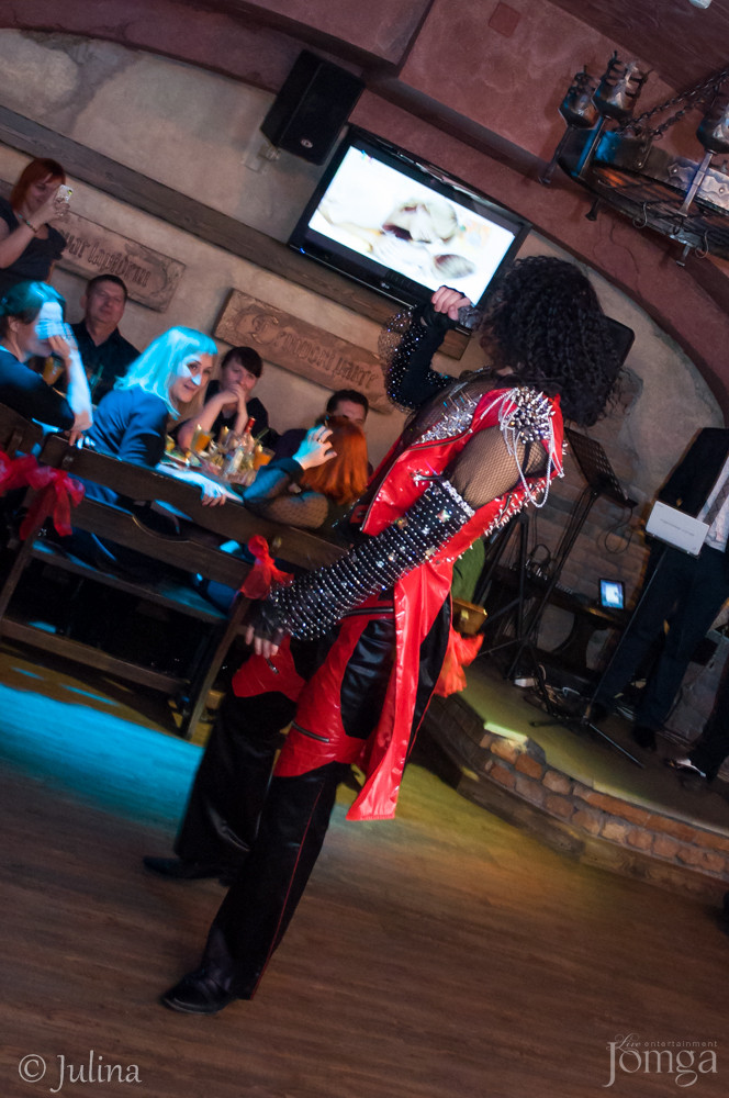 Фотография с Шоу двойников в Помегранат