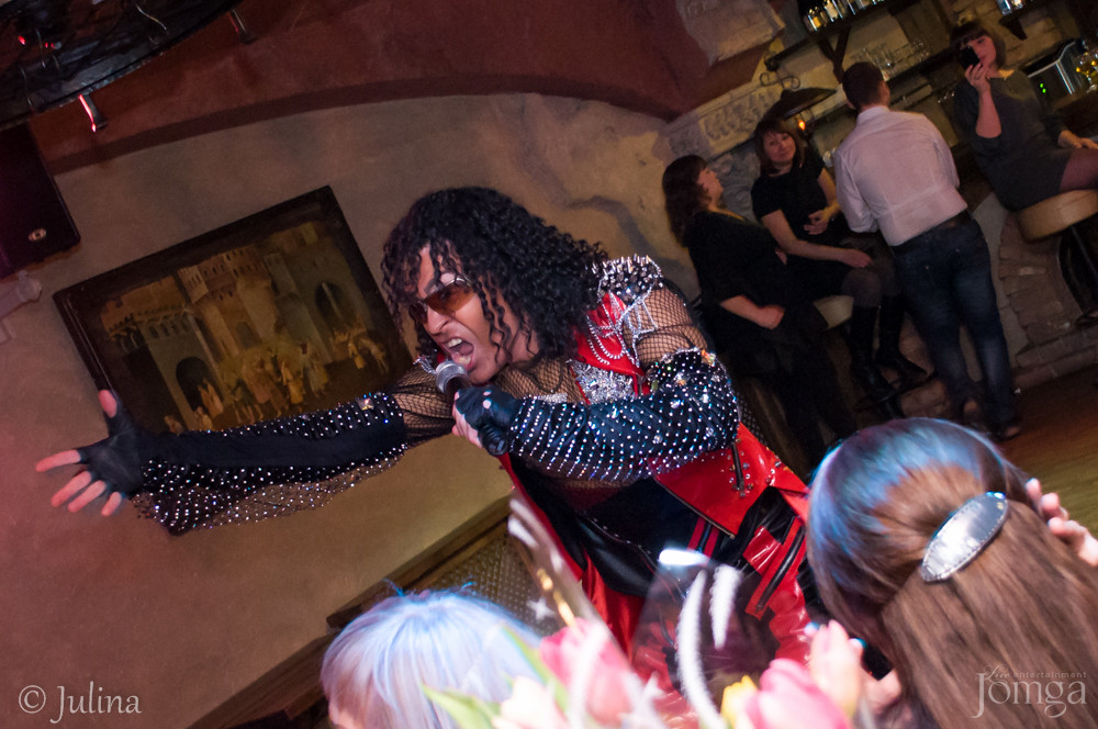 Фотография с Шоу двойников в Помегранат