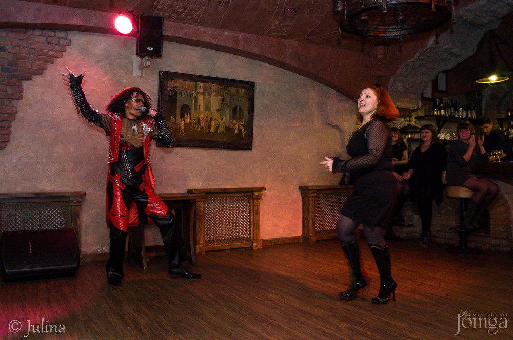 Фотография с Шоу двойников в Помегранат