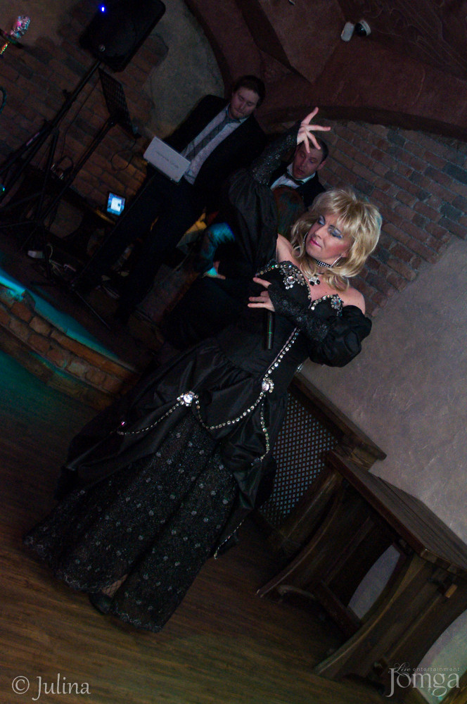 Фотография с Шоу двойников в Помегранат