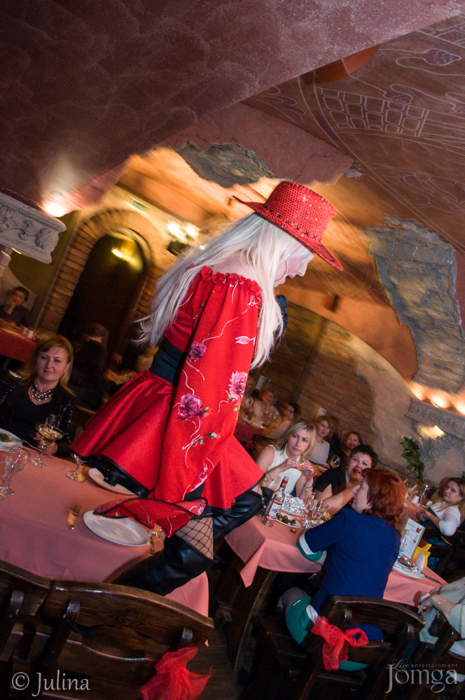 Фотография с Шоу двойников в Помегранат