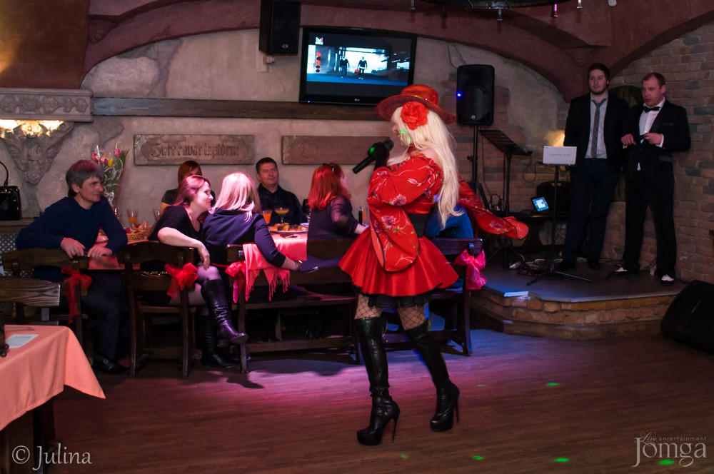 Фотография с Шоу двойников в Помегранат