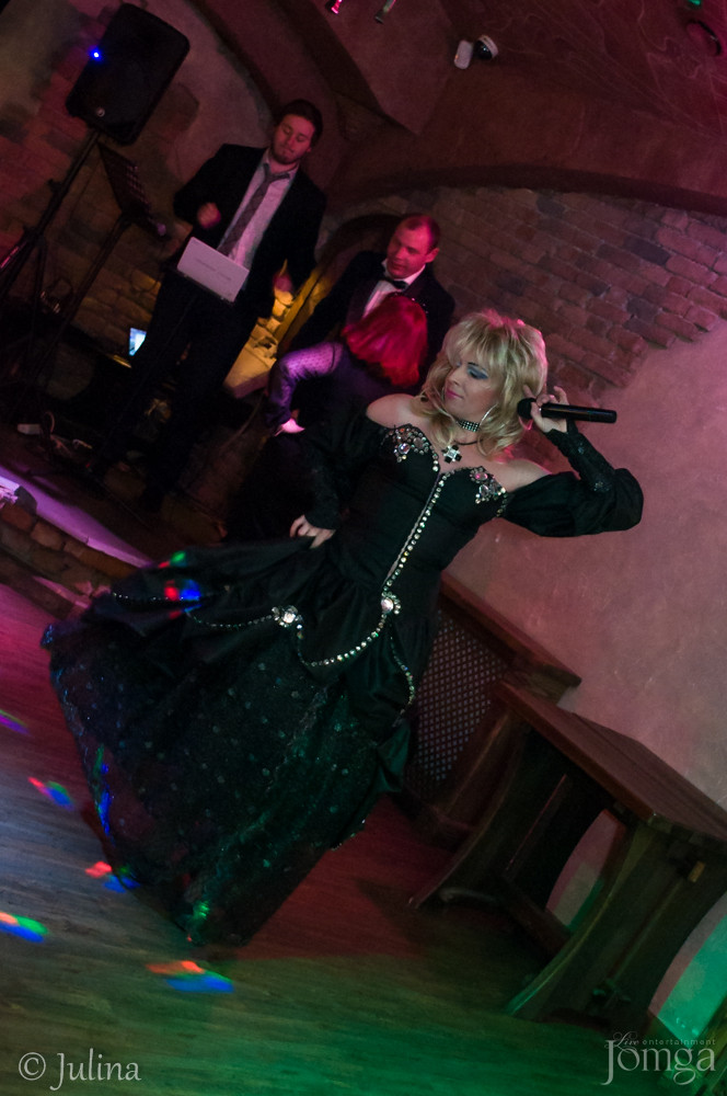 Фотография с Шоу двойников в Помегранат