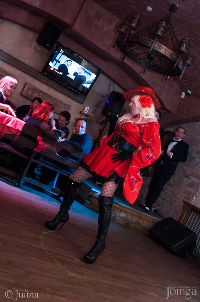 Фотография с Шоу двойников в Помегранат