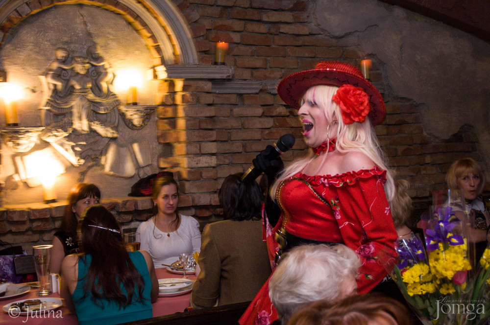 Фотография с Шоу двойников в Помегранат