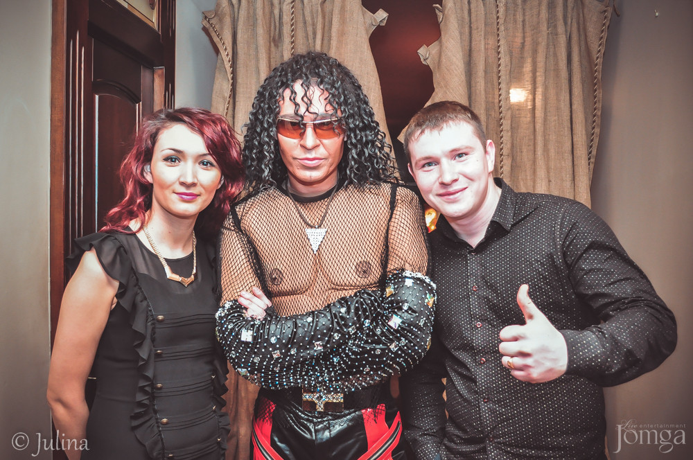 Фотография с Шоу двойников в Помегранат