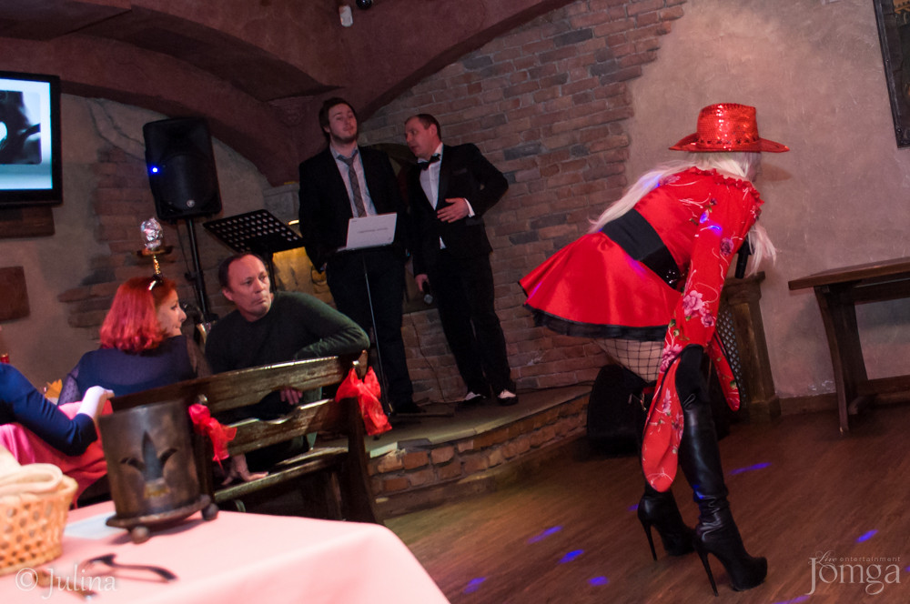 Фотография с Шоу двойников в Помегранат