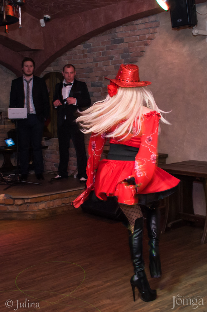 Фотография с Шоу двойников в Помегранат